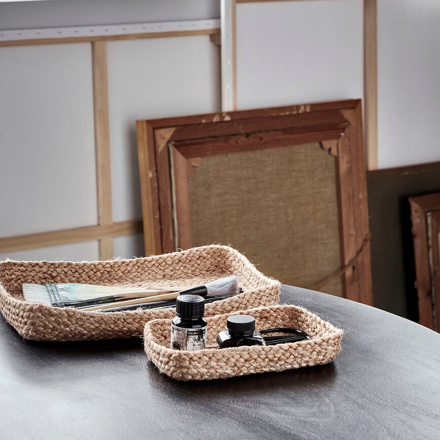 There Pladanj 2 kom.