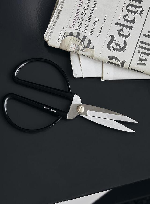 Tijeras grandes House Doctor, negras