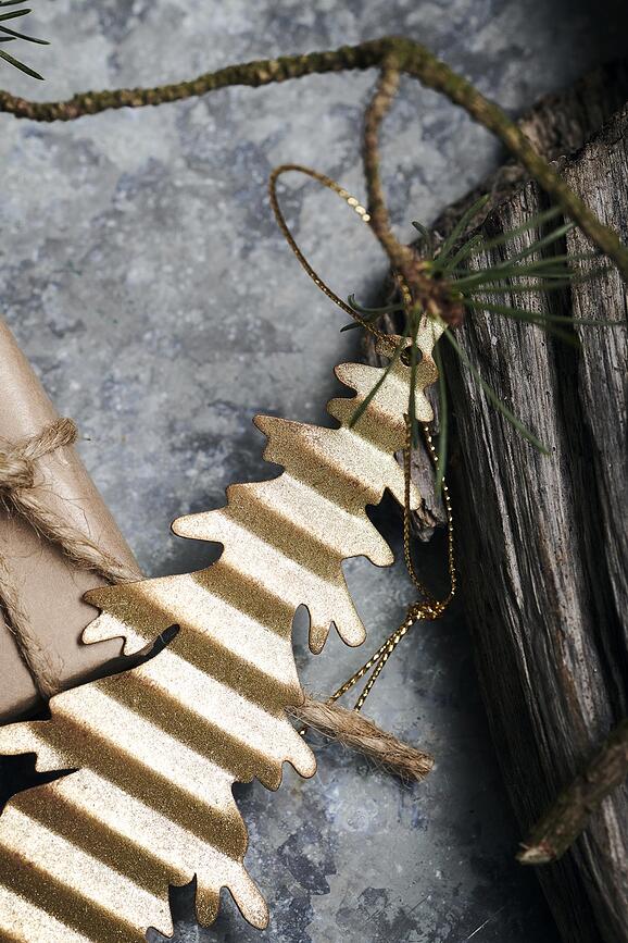 Tin Suspension de Noël Sapin, dorée