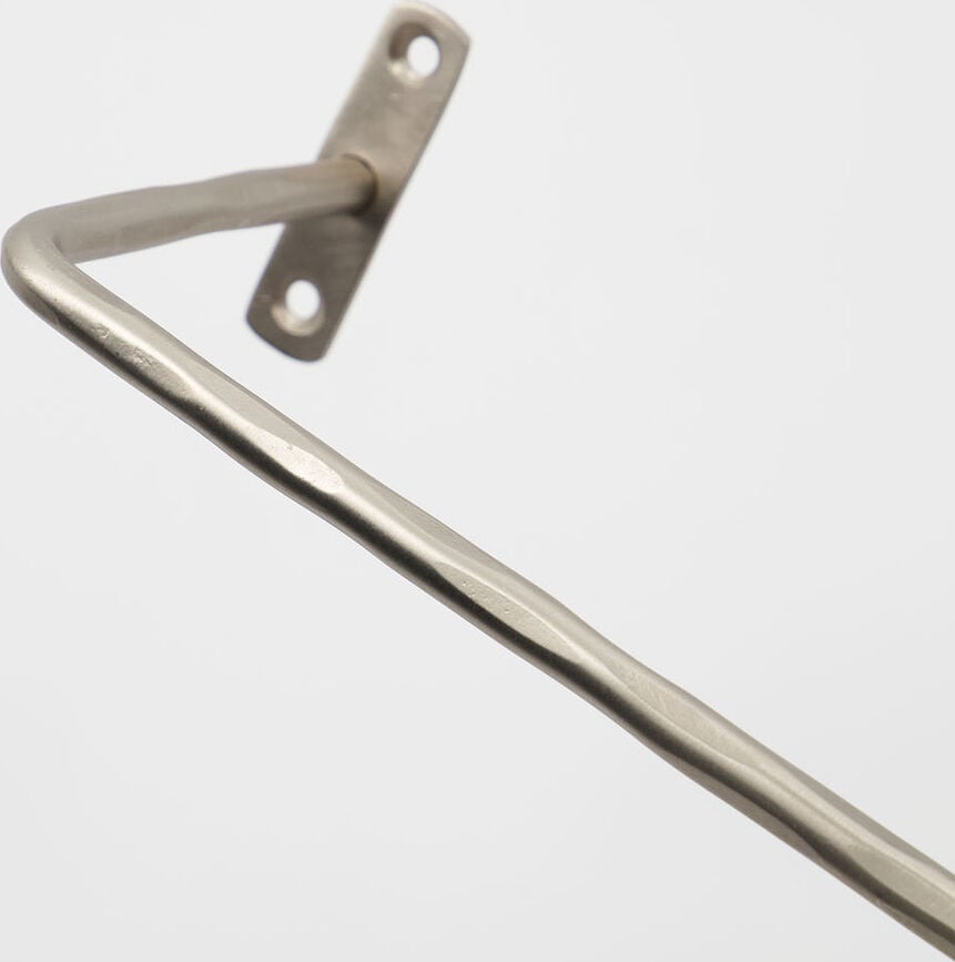 Toallero de barra Welo, de latón cepillado, 61,5 cm