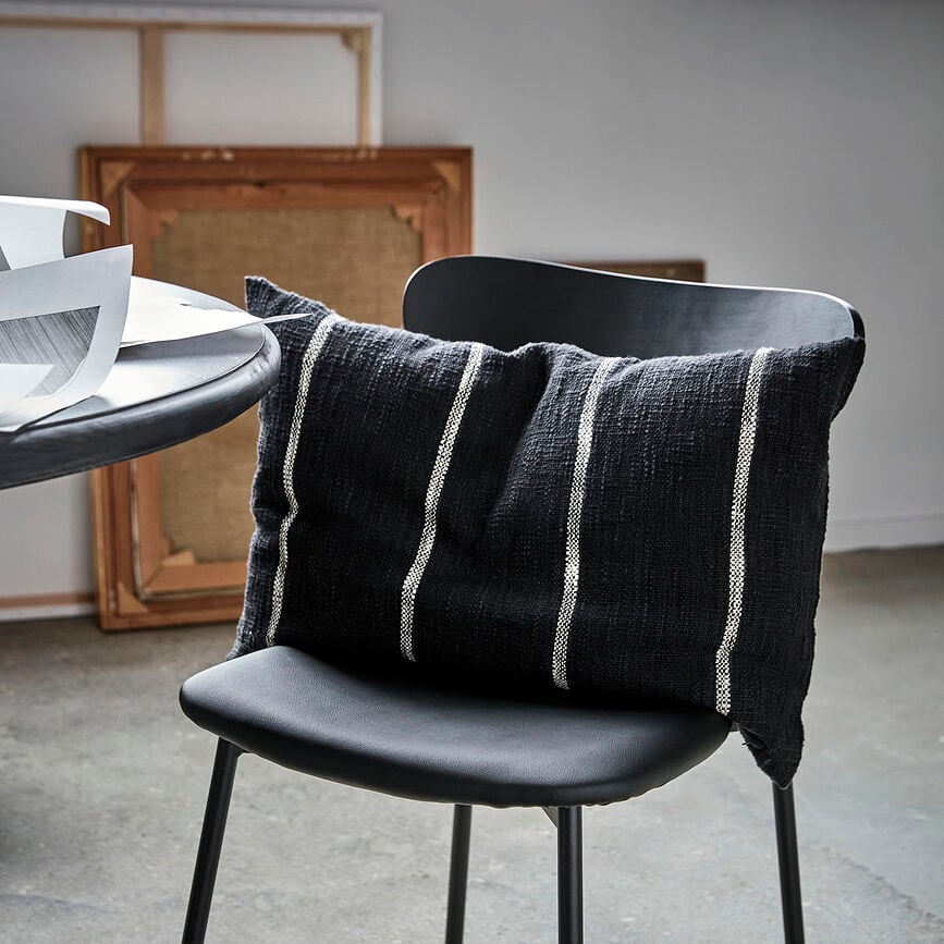 Tuur Jastučnica 40 x 60 cm crno-bijela