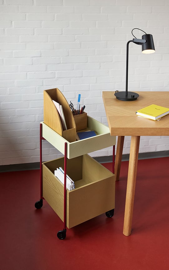 Ardent Namizna svetilka, črna