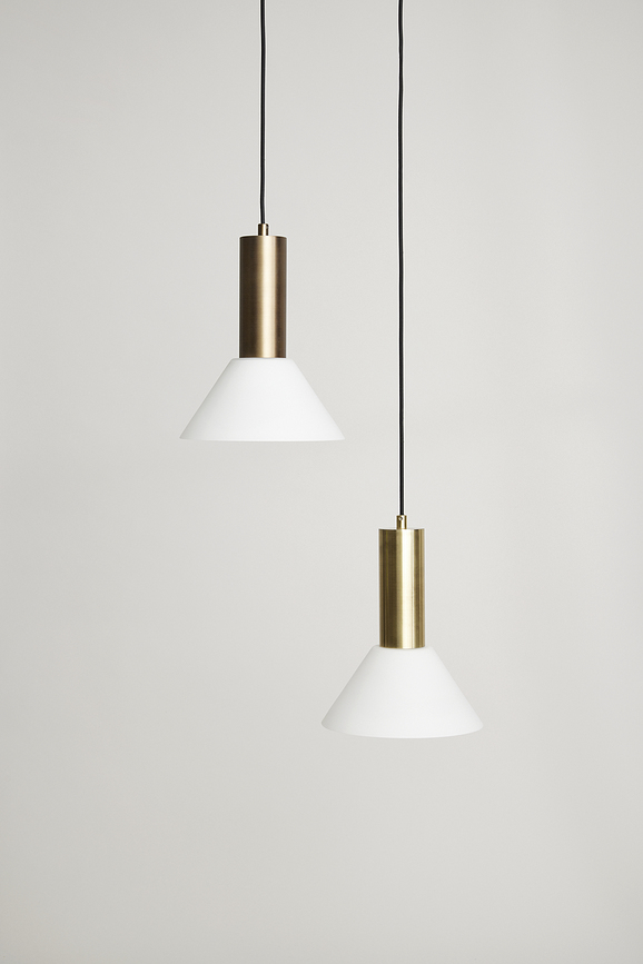 Contrast Suspension, laiton