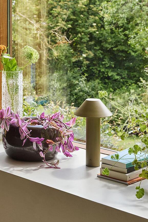 Lámpara de mesa Tower, 32 cm, roja