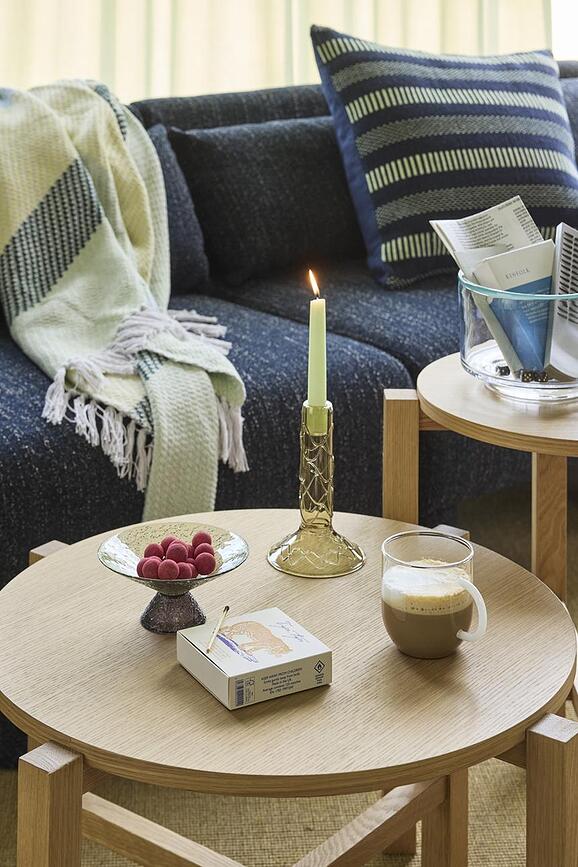 Portavelas para vela de mesa Doodle, oliva