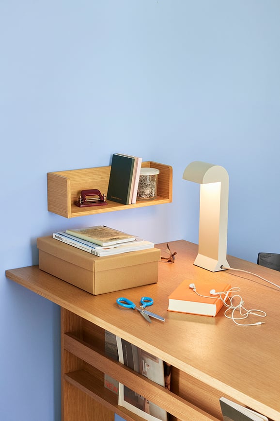 Soothe Lampa stolna svijetlosiva