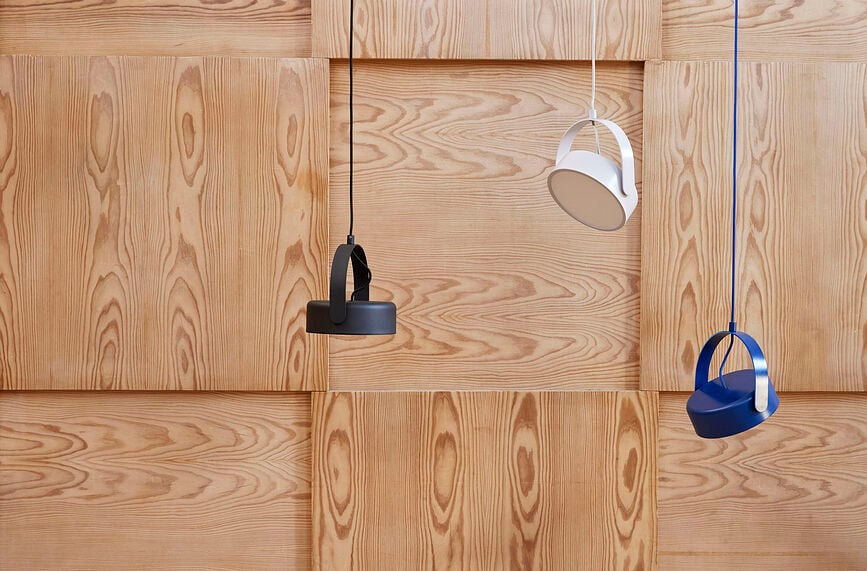 Stage Suspension, noire