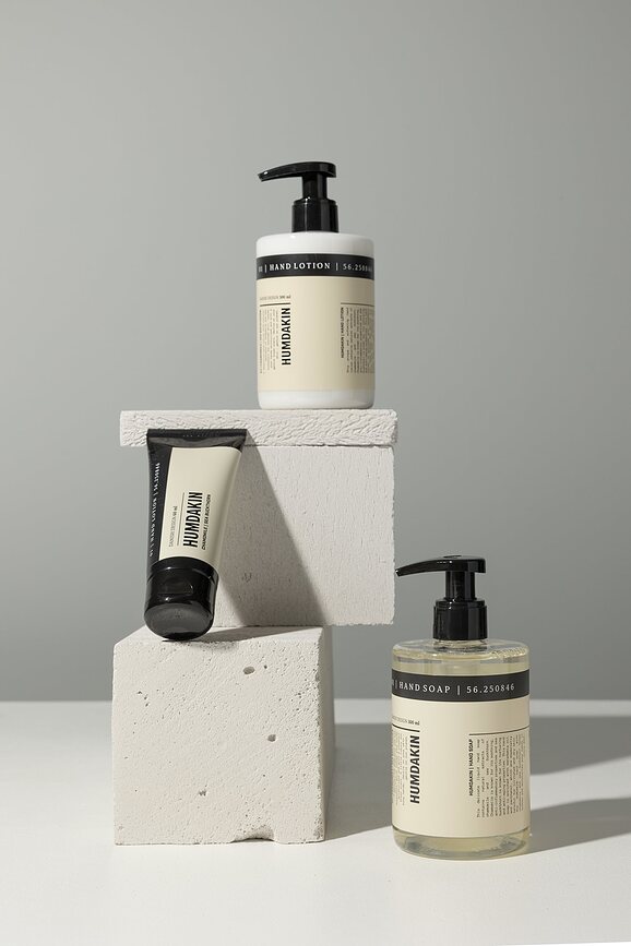 Crema de manos Humdakin Peonía y Arándano, 300 ml