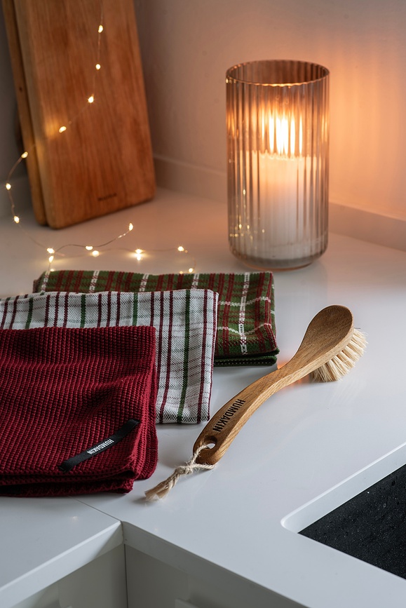 Humdakin 83 Knitted Christmas Kuhinjska krpa, 45 x 70 cm, rdeča