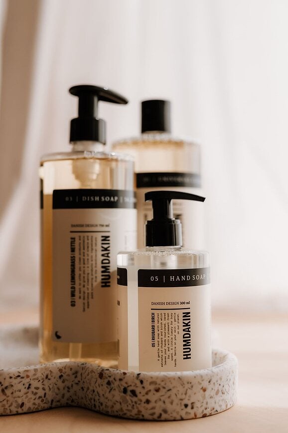 Humdakin Palermo Dekorativni Pladenj, terrazzo, črn