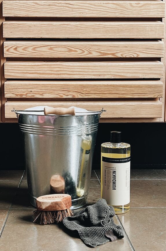 Humdakin Univerzalno Sredstvo za Čišćenje miris kadulja i pasji trn 1000 ml