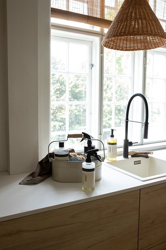 Humdakin System Organizator za sredstva za čišćenje bež