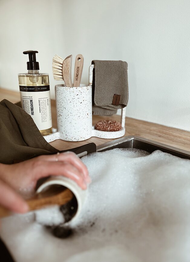 Humdakin Terrazzo Organizator za pomivalno korito, velik, bež