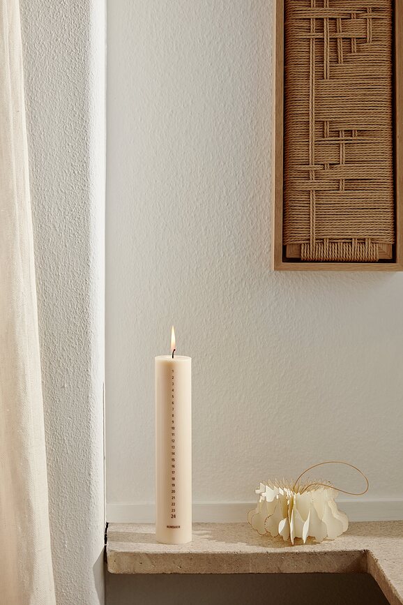 Vela Humdakin, 25 cm, roja