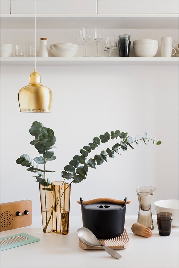 Olla de hierro fundido Sarpaneva con asa de madera 3 l