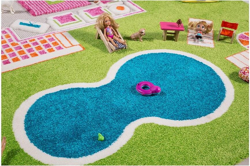 Alfombra infantil IVI Casa de Muñecas, 134 x 200 cm, verde