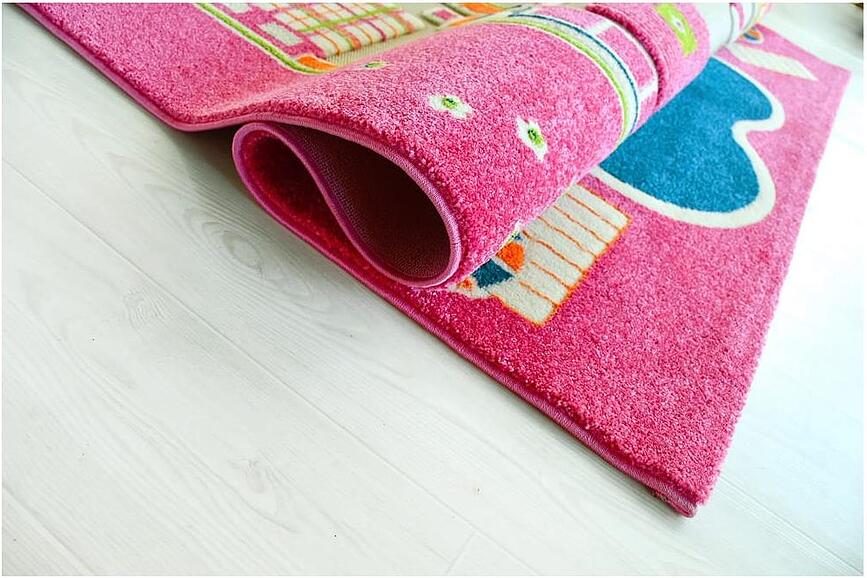 IVI Tapis de Jeu motif maison de poupée, 134 x 200 cm, vert