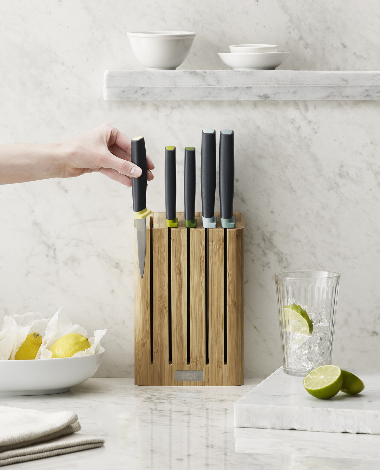 https://3fa-media.com/joseph-joseph/joseph-joseph-elevate-knife-block-with-five-knives__73274_f488eb1-s2500x2500.jpg