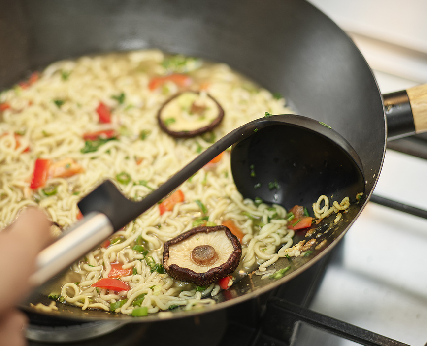 Elevate Set d'Ustensiles de Cuisine sur support, noir et argent, Set 6 pièces