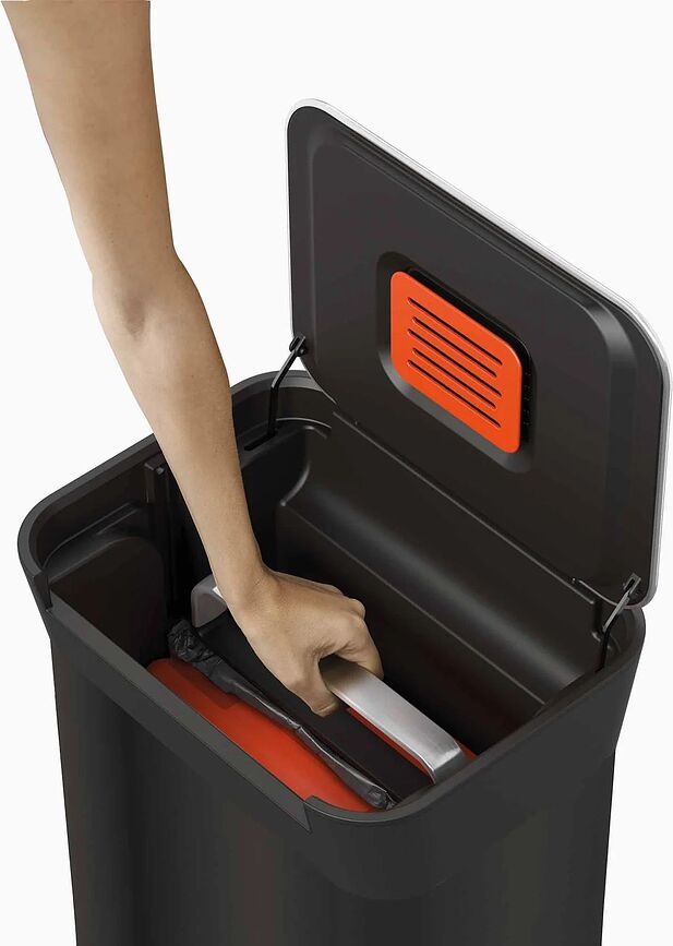 Кошик для сміття Titan Intelligent Waste 30 л, чорний