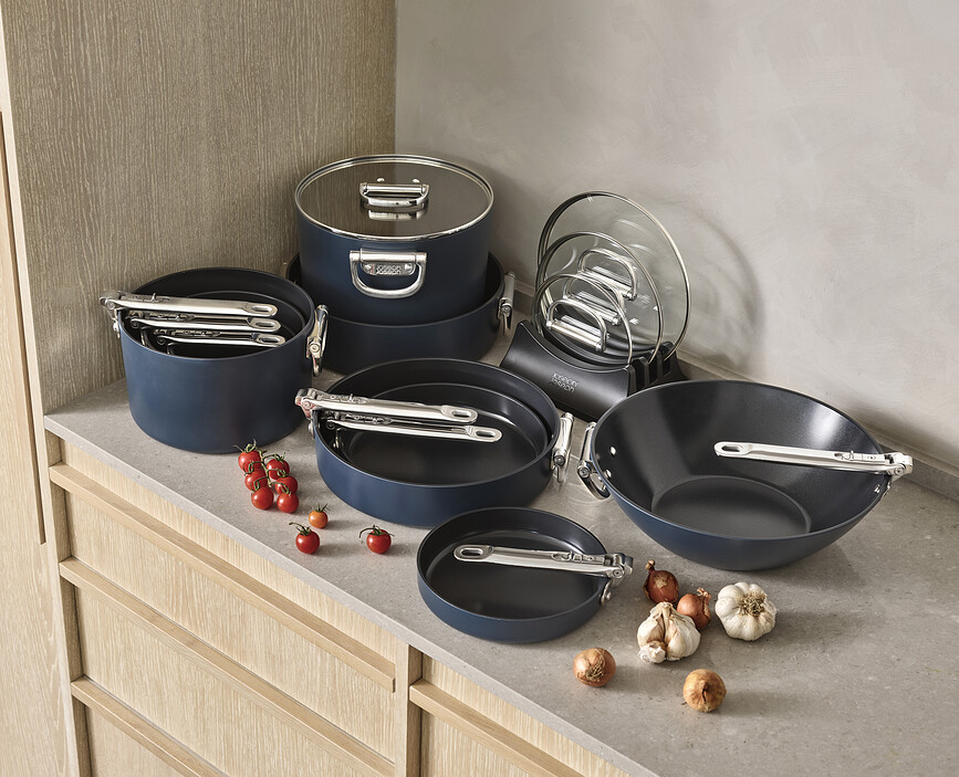 Space Batterie de Cuisine avec séparateurs de protection, bleue, Set 13 pièces