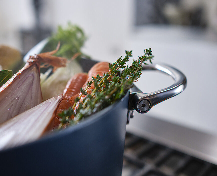 Space Marmite haute avec poignées pliables et couvercle, 25 cm, bleue