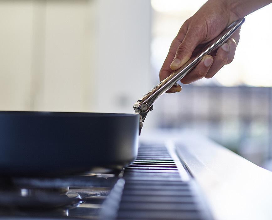 Space Poêle avec manche pliable, 24 cm, bleue