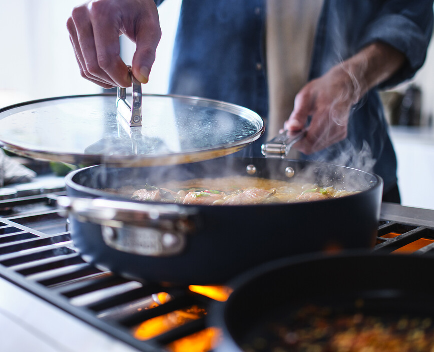 Space Poêle avec poignées pliables et couvercle, 28 cm, bleue