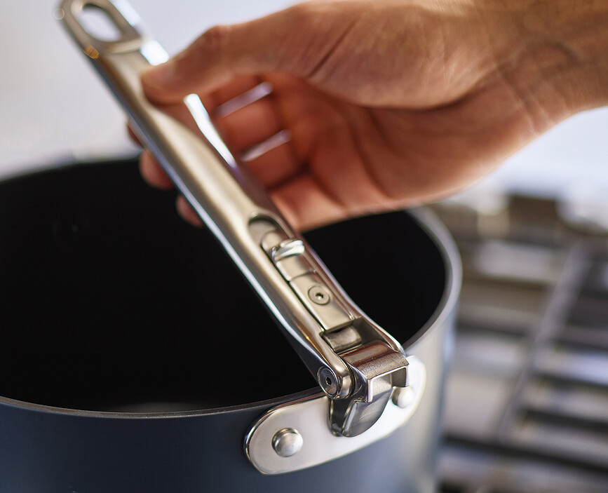 Space Set posod in ponev, z zaščitnimi podlogami, 13-delni, moder