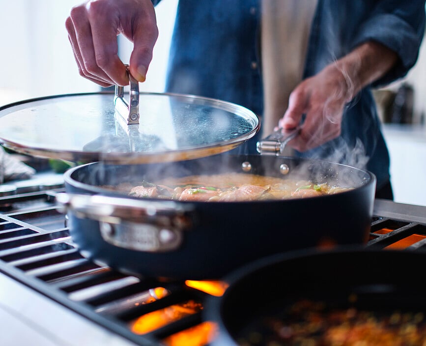 Space Tava sa sklopivim ručkama s poklopcem 28 cm plava