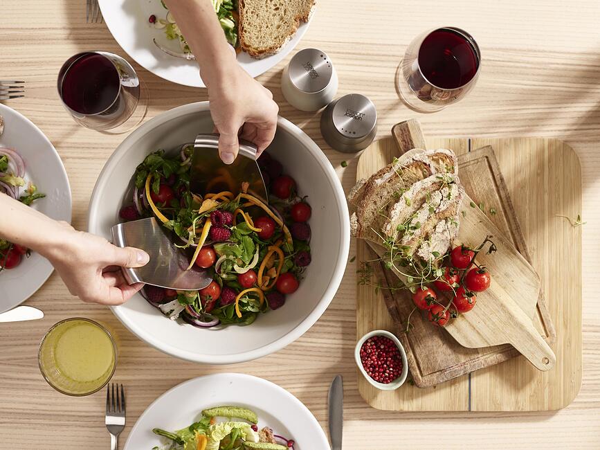 Uno Saladier avec cuillères et moulins à sel et poivre, Set 5 pièces