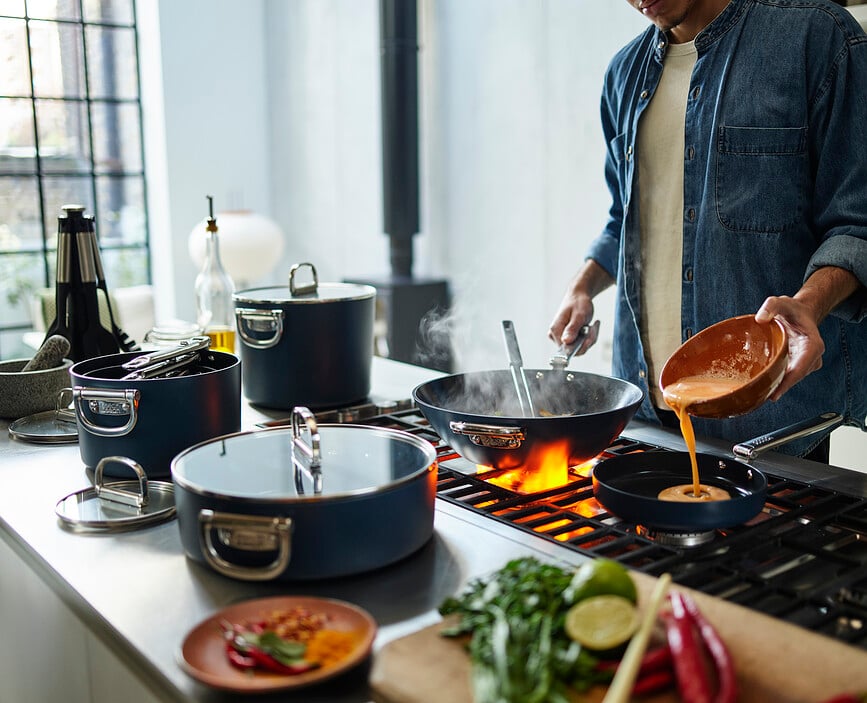 Wok Space 32 cm, azul, con asas plegables