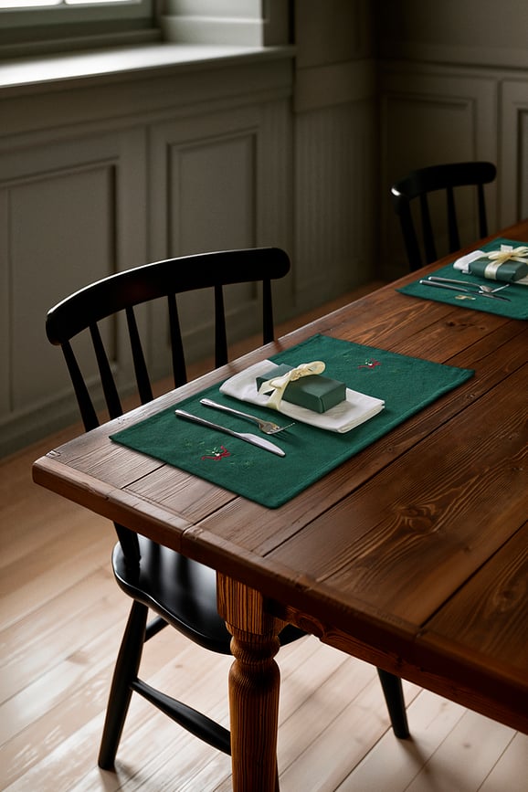 Christmas Fable Podmetač uzorak imele 43 x 30 cm tamnozeleni