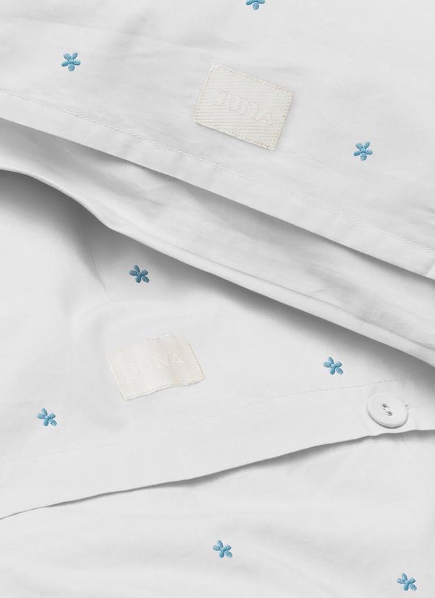 Daisy Posteljina 220 x 220 cm bijela s 2 jastučnice 50 x 60 cm