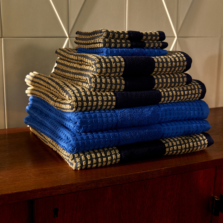 Juna Check Serviette 50 x 100 cm, bleu marine