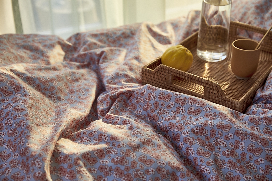 Pleasantly Posteljnina, 140 x 200 cm, roza-modra, z blazino 60 x 63 cm, zapiranje na zadrgo