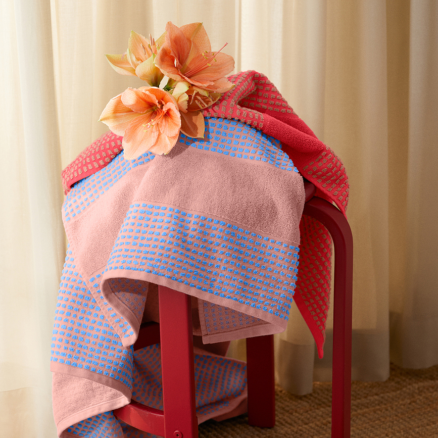 Toalla Check, 70 x 140 cm, color rojo y arena