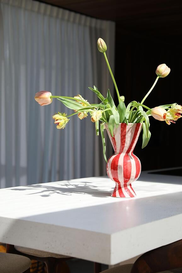 Rhombic Vase 29.5 cm, yellow