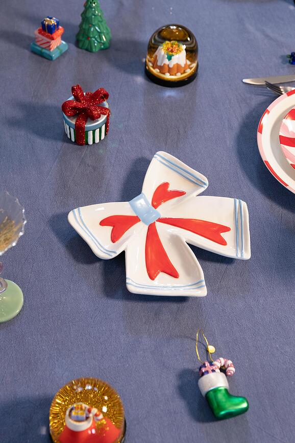 Užkandžių lėkštė Ribbon 22 cm, kreminė