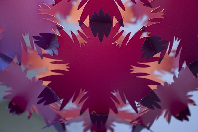 Lámpara Estrela, color berenjena