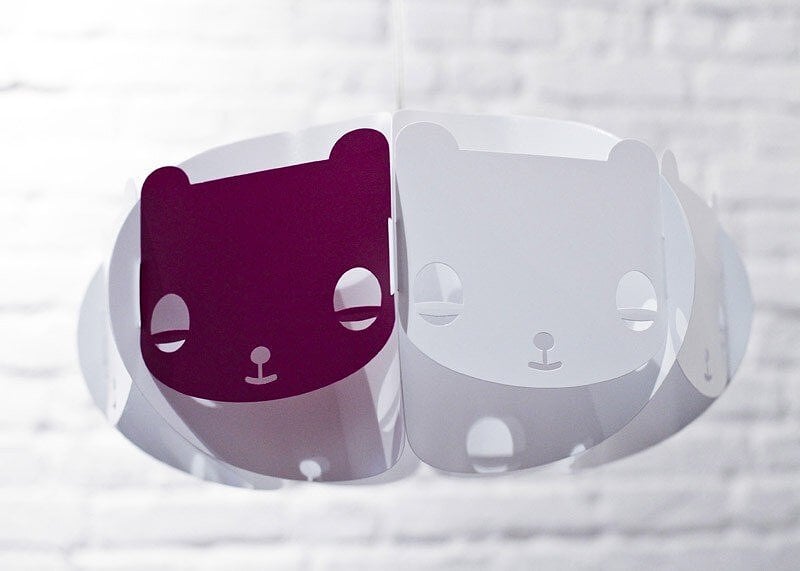 Pantalla Mishka, con diseño de oso lima