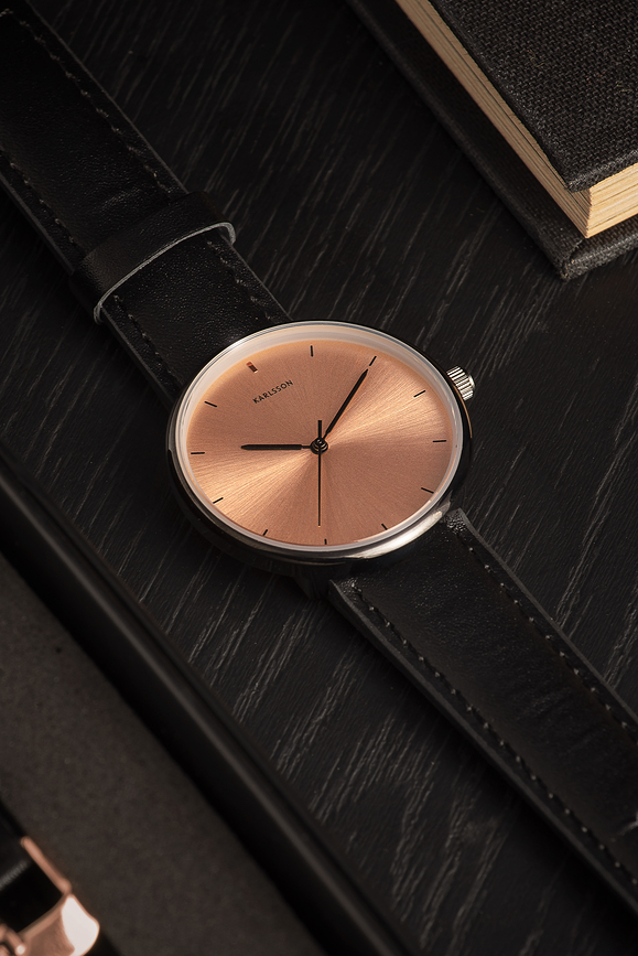 Finesse Montre femme, dorée