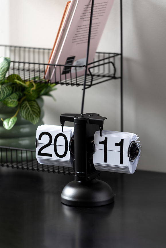 Reloj de Mesa cromado Flip