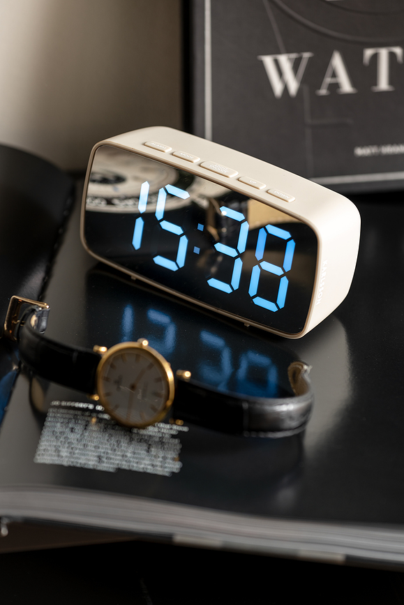 Silver Mirror ΞΥΠΝΗΤΗΡΙ LED, ροζ