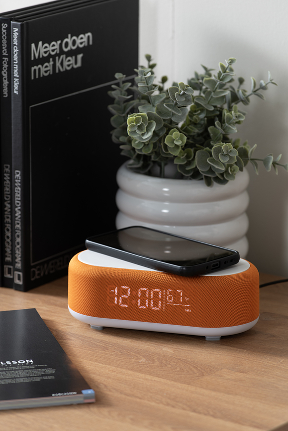 Vouge Réveil avec chargeur sans fil, haut-parleur Bluetooth, orange