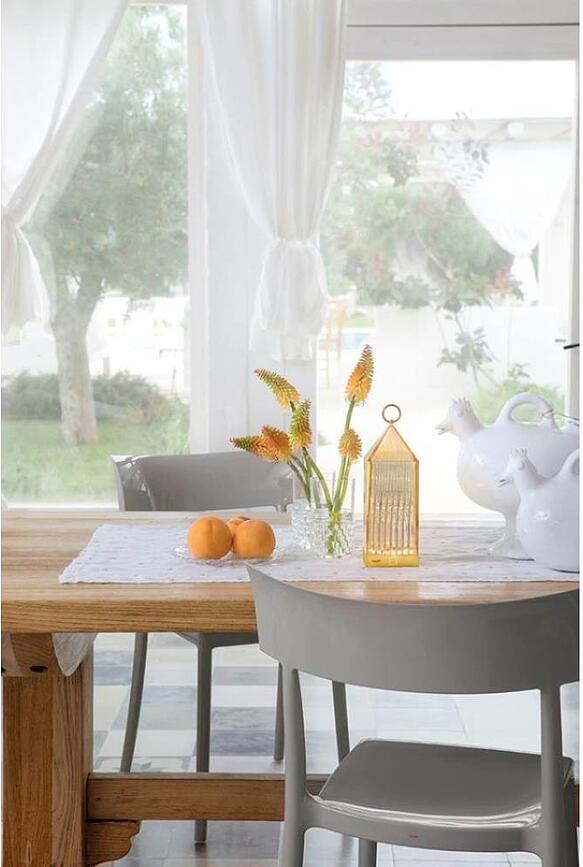 Lámpara de mesa de cristal Lantern, inalámbrica