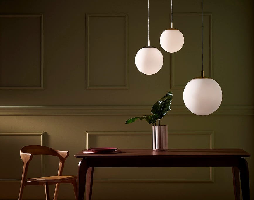 Alur L Lampa stropna titan s bijelim sjenilom