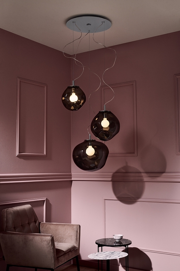 Avia Plafonjera grafitna s crnim nosačem