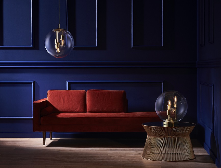 Surya Namizna Svetilka, zlata