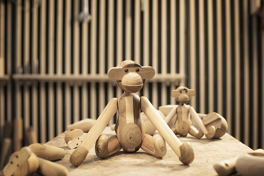 Figura Mono Kay Bojesen, de madera reciclada, pequeña, edición limitada
